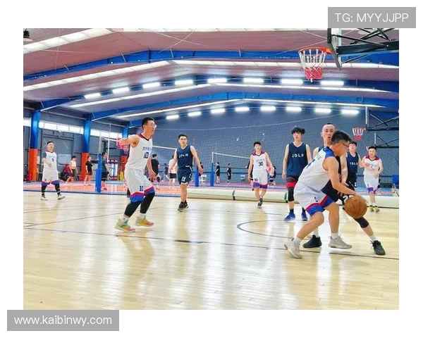 以篮球为核心探索团队协作与个人拼搏精神的完美融合